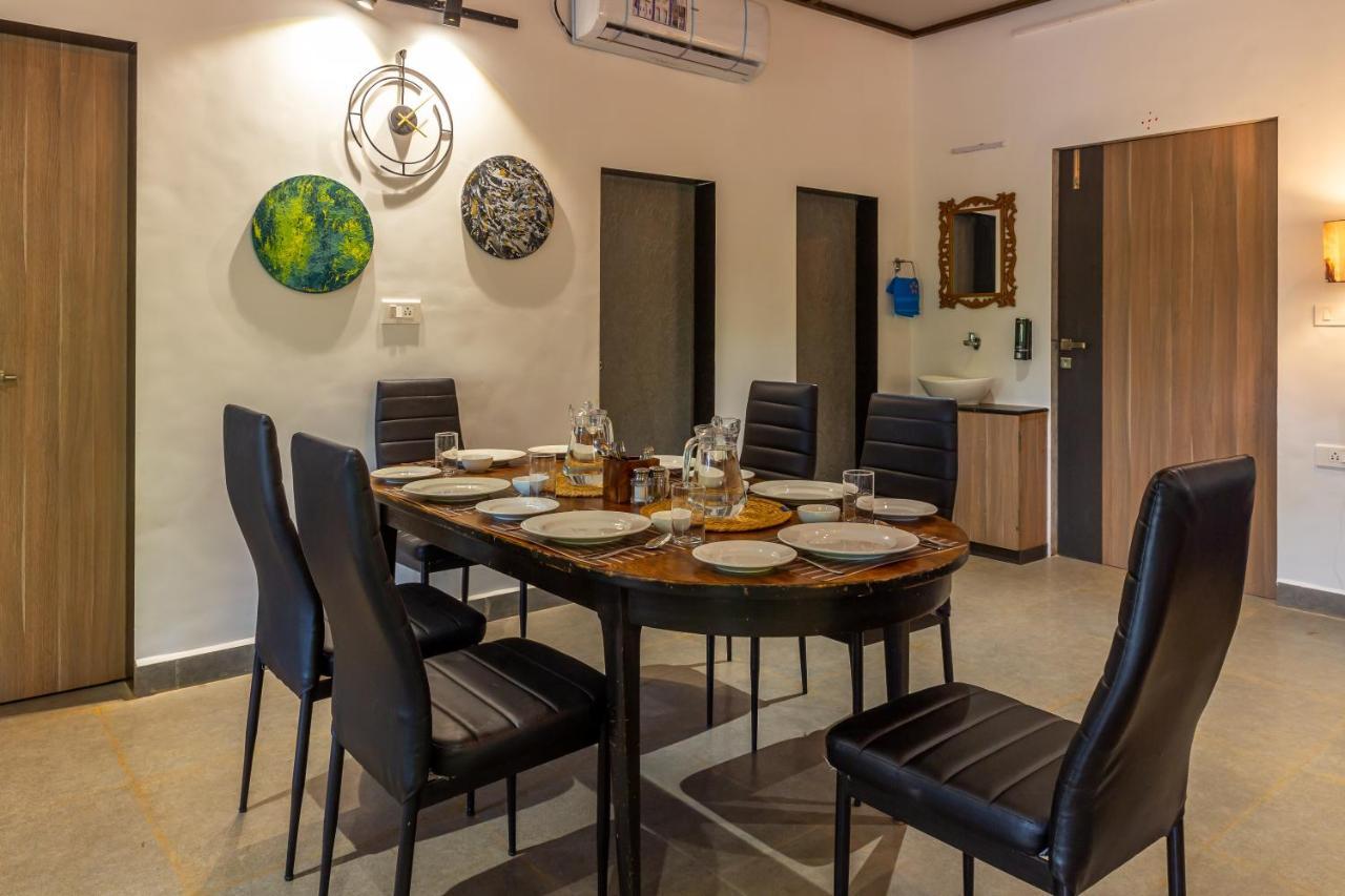 Saffronstays Apricus Farm, Карджат Екстериор снимка