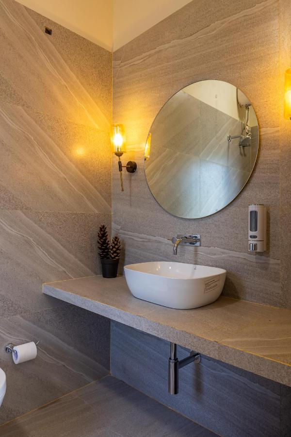Saffronstays Apricus Farm, Карджат Екстериор снимка